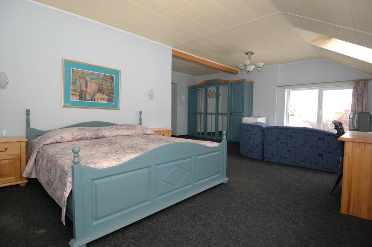 Azuolynas Hotel Juodkrante Luaran gambar